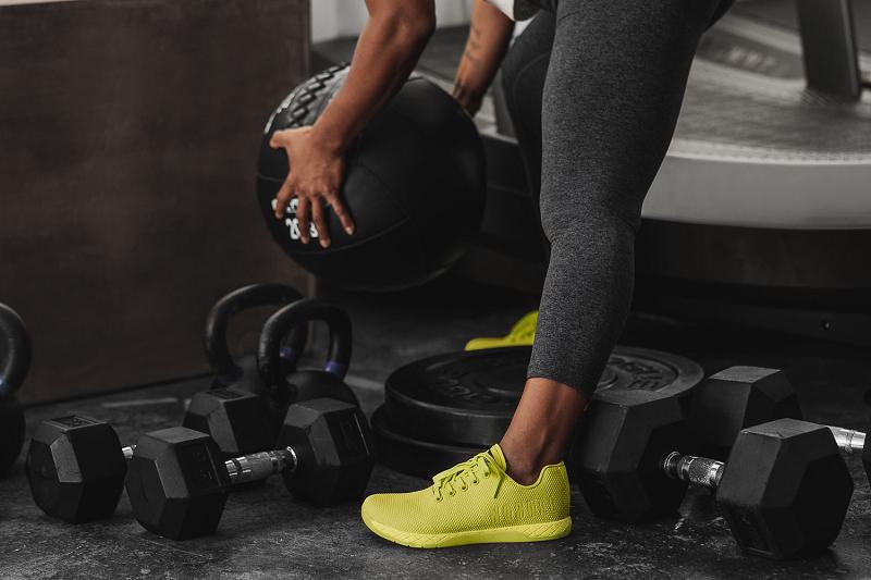 Women's Nobull Neon Lime Trainers Lemon | SG E3040B